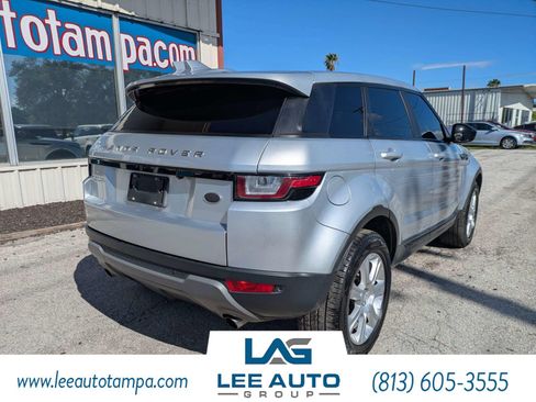 Used 2018 Land Rover Range Rover Evoque SE AWD/4WD image 3