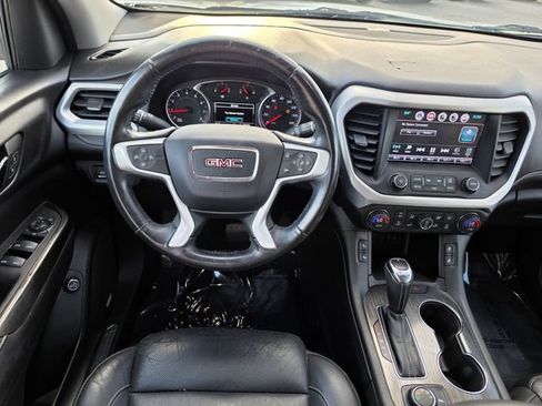 Used 2017 GMC Acadia SLT AWD/4WD image 10