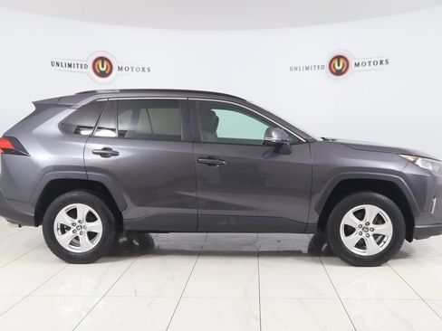 Used 2021 Toyota RAV4 XLE image 2