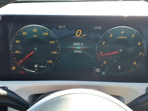 Used 2022 Mercedes-Benz CLA 250 image 6