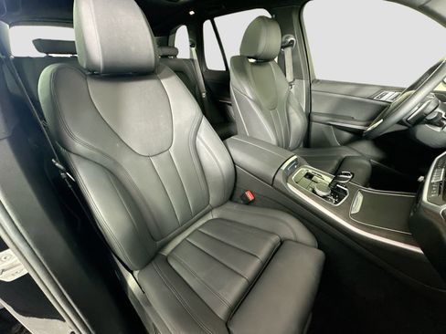 Used 2022 BMW X5 xDrive40i w/ Climate Comfort Package image 29