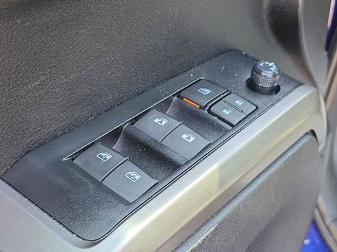 Used 2023 Toyota Tacoma SR5 w/ Technology Package AWD/4WD image 18