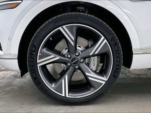 New 2026 Genesis GV80 2.5T Prestige image 15