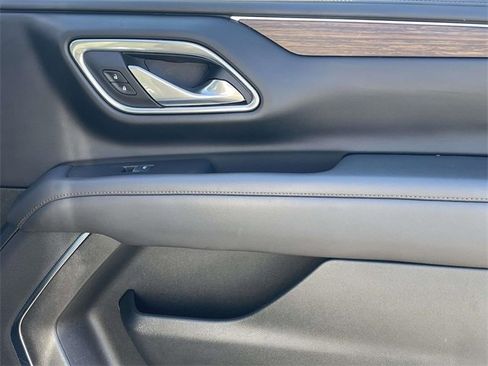 Used 2023 Chevrolet Tahoe High Country image 18