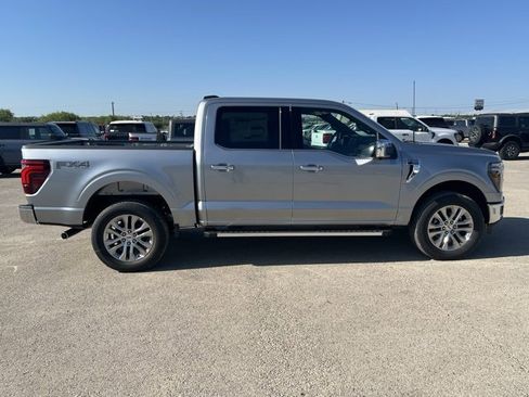 New 2025 Ford F150 Lariat w/ Equipment Group 501A Mid image 9