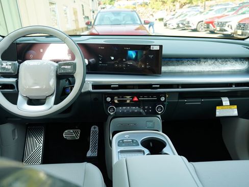 New 2026 Hyundai Ioniq 9 Calligraphy AWD/4WD image 11