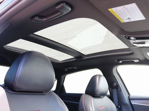 Used 2021 Kia K5 GT image 4