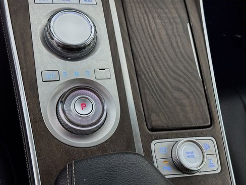 Used 2024 Genesis GV80 2.5T AWD/4WD image 18