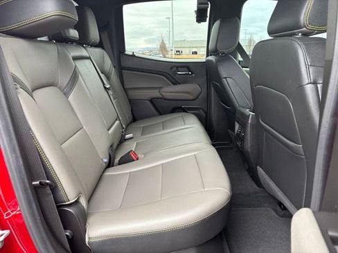 Used 2025 Chevrolet Colorado ZR2 w/ Technology Package image 24