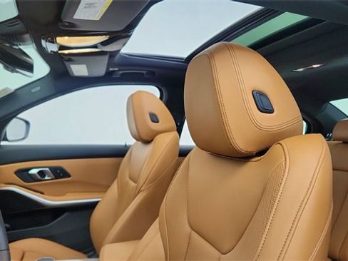 Used 2025 BMW 330i xDrive Sedan image 32