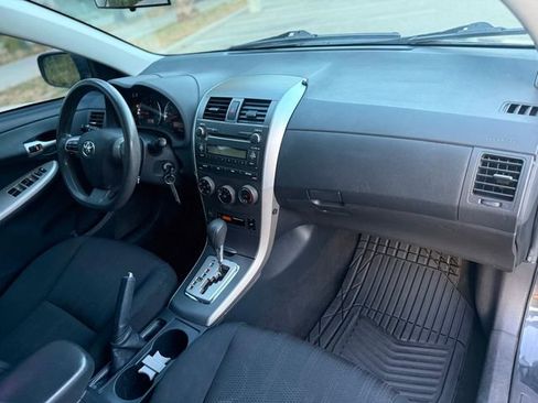 Used 2011 Toyota Corolla S image 33