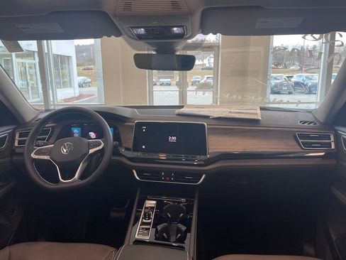 New 2026 Volkswagen Atlas SEL image 10