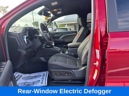Used 2023 Chevrolet Colorado Z71 w/ Z71 Convenience Package 2 AWD/4WD image 11