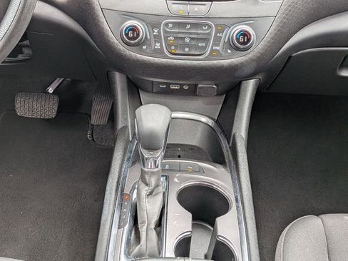 Used 2025 Chevrolet Malibu LT image 18