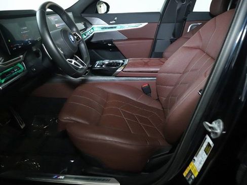 Certified 2023 BMW i7 xDrive60 image 21