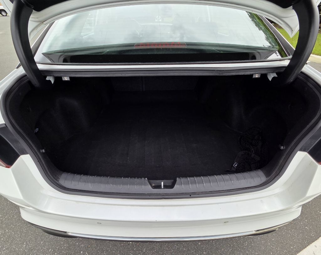Used 2019 Kia Optima S FWD image 6