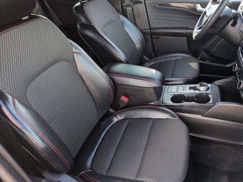 Used 2025 Ford Escape ST-Line image 20