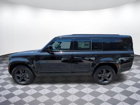 New 2026 Land Rover Defender 130 X-Dynamic SE AWD/4WD image 2