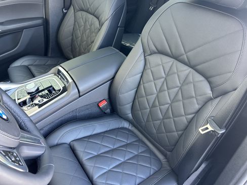 New 2026 BMW X6 xDrive40i w/ Executive Package image 13