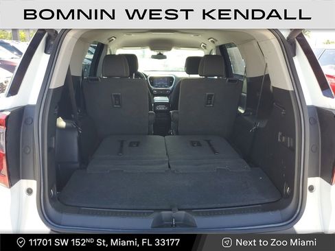 Used 2022 GMC Acadia SLE w/ Driver Convenience Package image 12