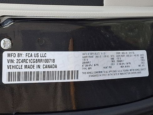 Used 2024 Chrysler Voyager LX FWD image 27