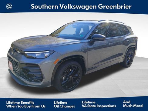 Used 2026 Volkswagen Tiguan SE R-Line FWD image 1