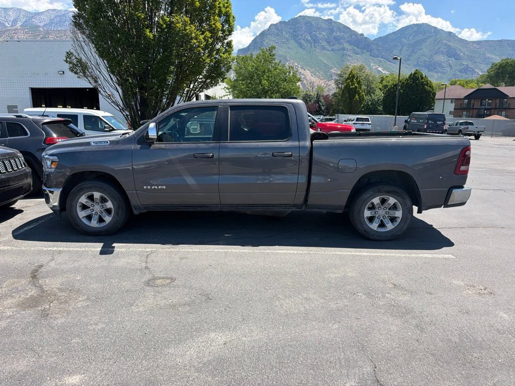 Used 2023 RAM 1500 Laramie AWD/4WD image 4