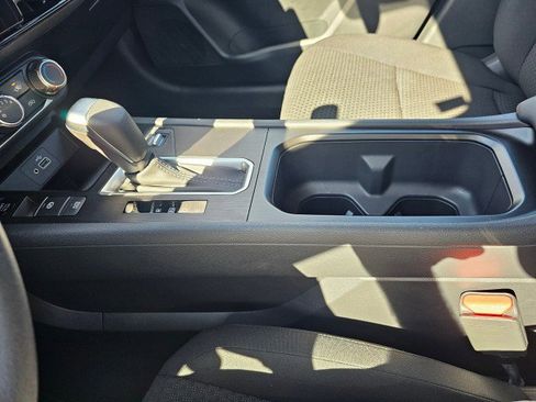 Used 2025 Nissan Kicks S AWD/4WD image 31