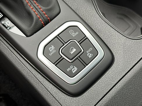 New 2026 Nissan Frontier PRO-4X w/ Pro Premium Package image 32