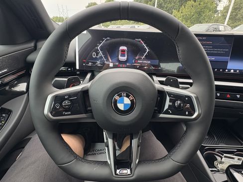 Used 2026 BMW 530i xDrive w/ M Sport Package image 17