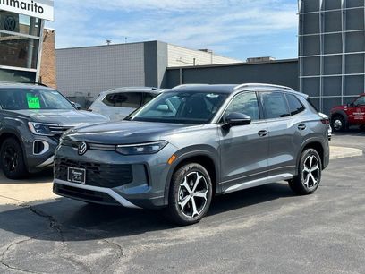 New 2025 Volkswagen Tiguan SE