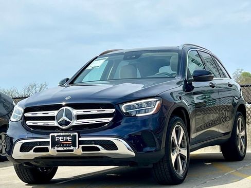 Certified 2022 Mercedes-Benz GLC 300 4MATIC image 4
