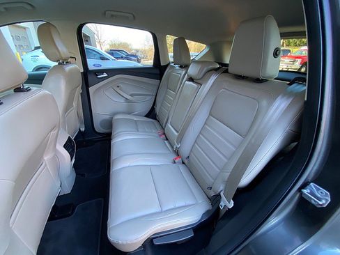 Used 2018 Ford Escape SEL image 33