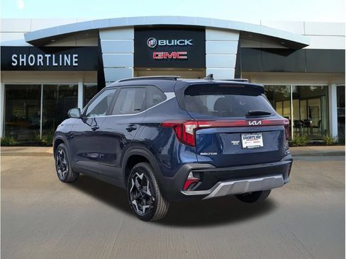 Used 2025 Kia Seltos EX AWD/4WD image 5