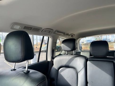 Used 2019 Nissan Armada SL w/ Premium Package image 17
