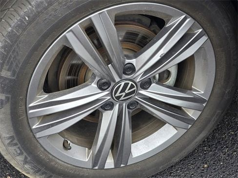 Used 2024 Volkswagen Jetta SE image 15