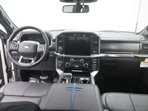 New 2025 Ford F150 Platinum w/ FX4 Off-Road Package image 28