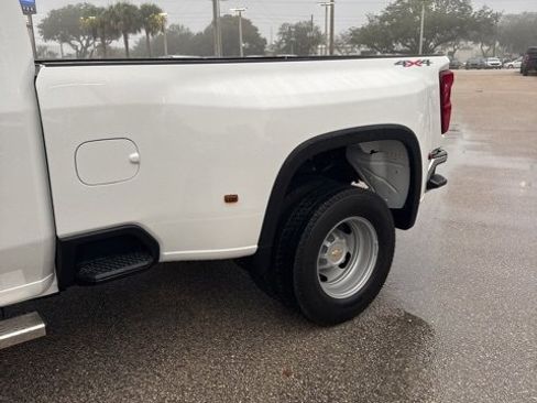 Certified 2024 Chevrolet Silverado 3500 W/T w/ WT Convenience Package image 4