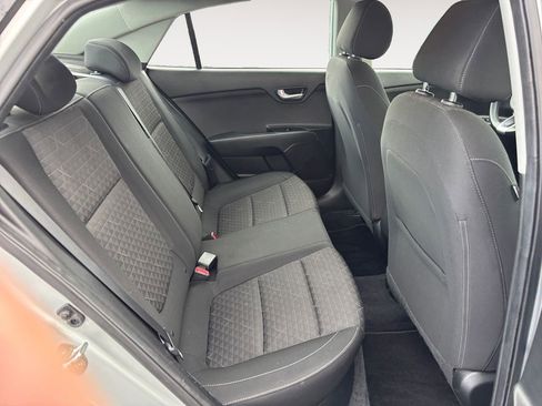 Used 2018 Kia Rio S image 11