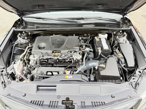 Used 2021 Toyota Camry SE image 61