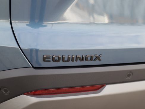 Used 2026 Chevrolet Equinox LT w/ Midnight Edition image 32