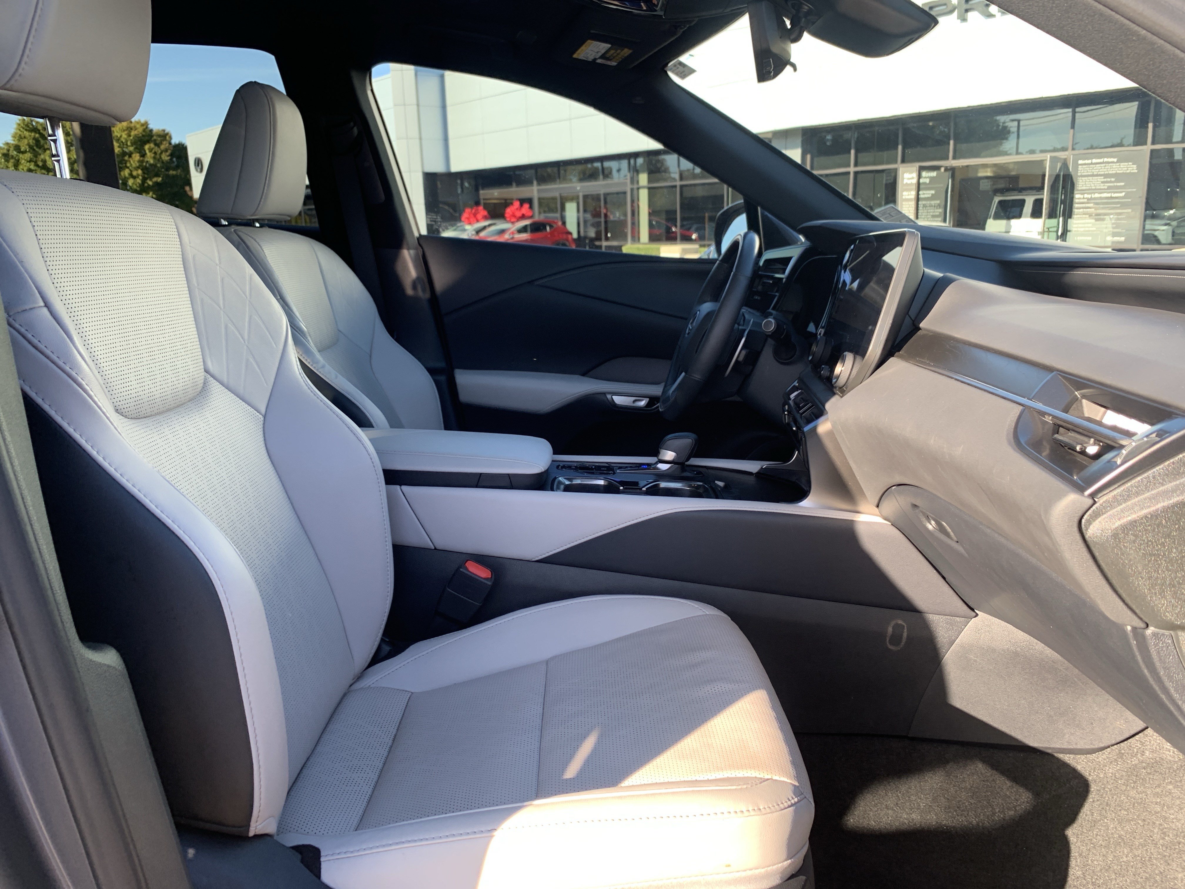Used 2023 Lexus RX 350 Premium Plus w/ Accessory Package (Z1) FWD image 35