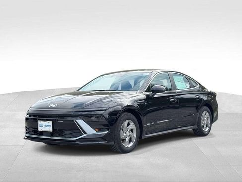 New 2026 Hyundai Sonata SE image 2
