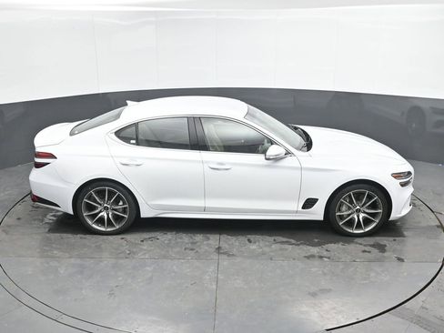 Used 2024 Genesis G70 2.5T image 30