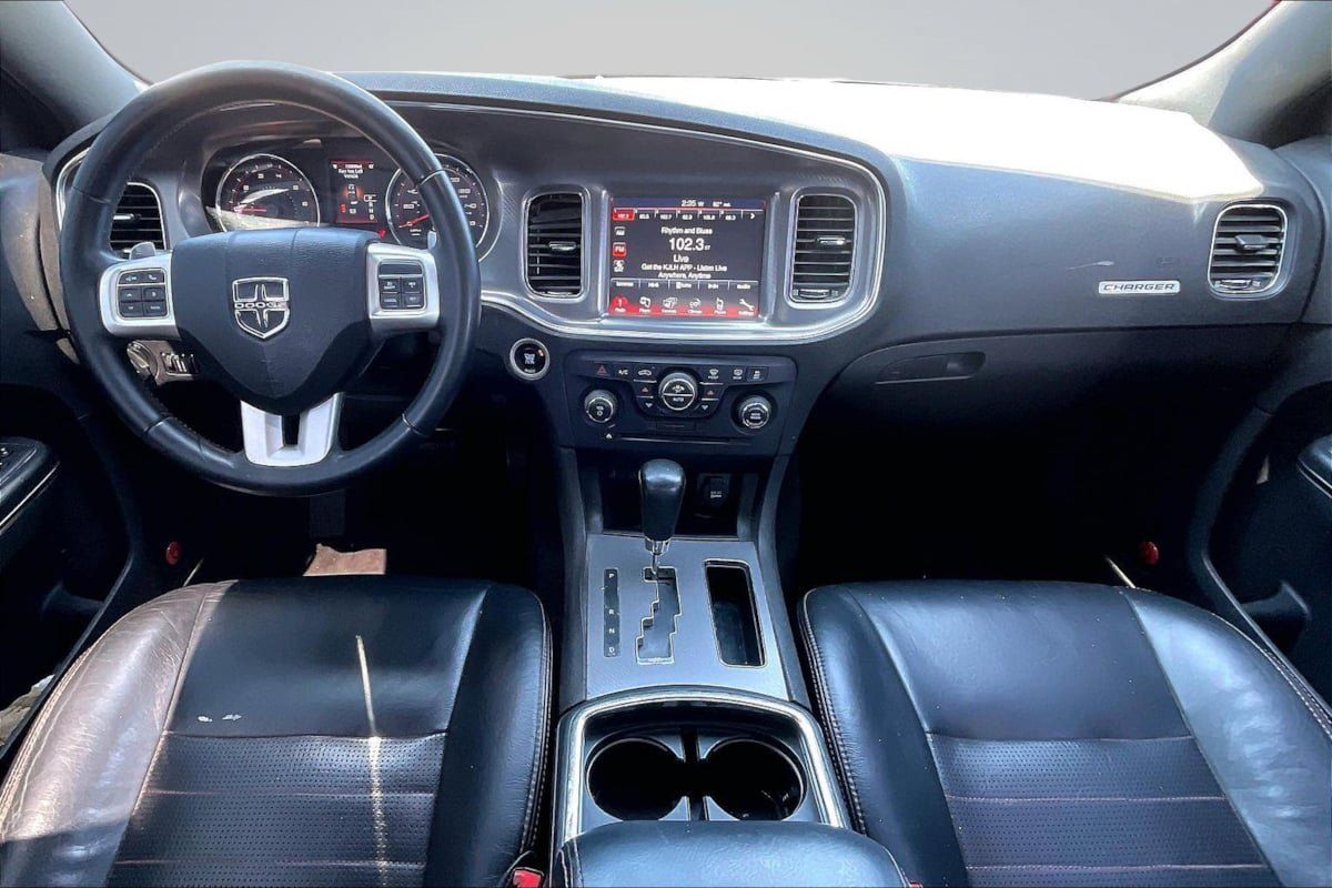 Used 2013 Dodge Charger R/T w/ Wheels & Tunes Group RWD image 16