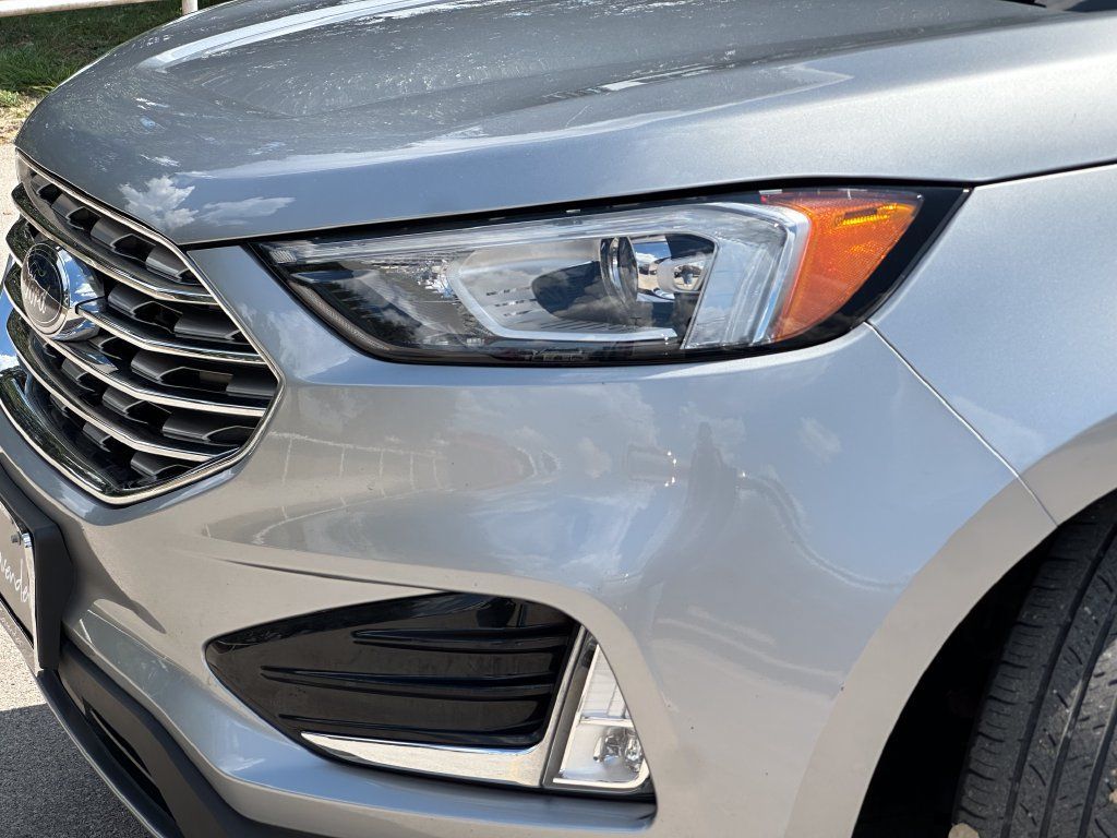 Used 2020 Ford Edge SEL w/ Convenience Package FWD image 9