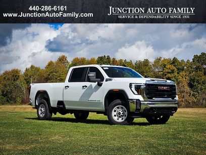 New 2026 GMC Sierra 3500 Pro w/ Convenience Package
