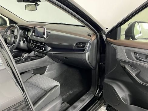 Used 2021 Nissan Rogue S AWD/4WD image 28