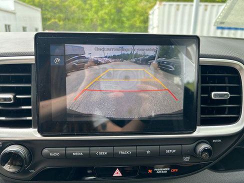 New 2026 Hyundai Venue SEL FWD image 18
