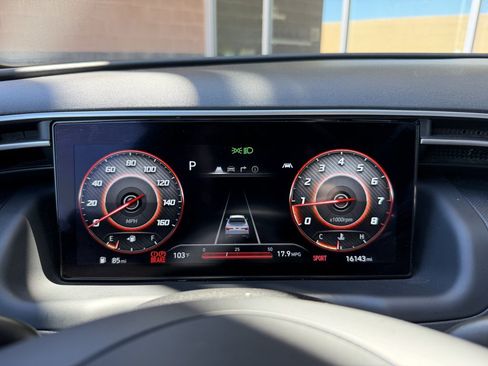 Used 2023 Hyundai Santa Cruz SEL Premium AWD/4WD image 17